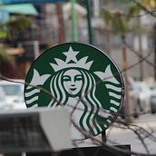 Spot publicitario - Starbucks . Graphic Design, Digital Marketing, and Advertising project by saree_di - 06.11.2019