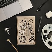 Primer aniversario con mis letritas. Un progetto di Calligrafia e Lettering di Carolina Campos - 01.07.2019