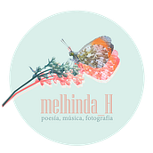 Diseño de logo y página web de una poeta. Web Design projeto de Melhinda Hell Heaven - 10.07.2019