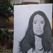 Mi Proyecto del curso: Retrato realista con lápiz de grafito. Un progetto di Disegno di ritratti di Vanessa Cuevas Barberà - 06.10.2020