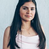 Quinceañeras. Photograph project by Catalina Kulczar - 04.16.2012