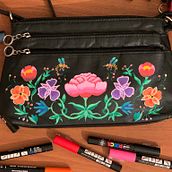 painted leather bag - folk flowers . Pintura projeto de mlsdk - 20.08.2019