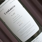 Mezcal Centauro. Br, ing e Identidade, Direção de arte, e Design projeto de Moises Baca - 18.07.2018