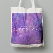 Tote bags como merchandising de Duerme Simón. Product Design, and Graphic Design project by Azahara Martín - 09.20.2019