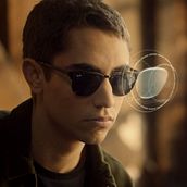 RAY-BAN | SUNGLASSES. Un proyecto de Publicidad de David Wave - 27.09.2019