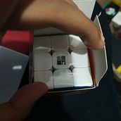 Super embalaje para cubo de Rubik . Un progetto di Packaging di Eduardo Palacios - 11.10.2019