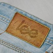 lee jeans. Br, ing, Identit, Calligraph, Creativit, Art Direction, Design, Information Design, Logo Design, Editorial Design, Graphic Design, Design Management, Portfolio Development, Vector Illustration, Marketing, Naming, T, and pograph project by Isaac Maldonado - 10.30.2019