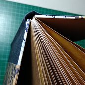 Álbum de fotos con papel reciclado. Un progetto di Rilegatura di Jorge Fuentes - 10.11.2019