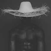 Portafolio Domestika  Talento Joven Ein Projekt aus dem Bereich Verlagsdesign, Fotografie und Modefotografie von Camilo Forero - 14.12.2019