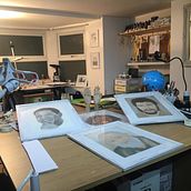 Acrylic,softh pastel and graphite pencil drawings. Un proyecto de Dibujo de Retrato de Sandro Arts - 27.12.2019