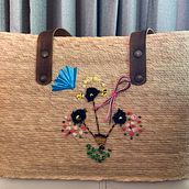 Mi Proyecto del curso: Bordado y personalización de accesorios . Arts, and Crafts project by Claudia Castellanos - 12.27.2019