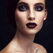 Mi Proyecto del curso: Retoque fotográfico de moda y belleza con Photoshop. Fashion Photograph, and Photo Retouching project by Jonathan Buele - 12.31.2019
