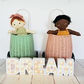 "Todo sueño comienza con un niño feliz”. Un proyecto de Fotografía para Instagram de Raquel Casado - 15.01.2020