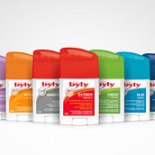 Laboratorios Byly. Een project van 3D y Traditionele illustratie van Igor Carretero - 16.01.2020