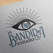 Logotipo de estudio propio de Fotografía. Photograph, Portrait Photograph, and Traditional illustration project by Olga Lahuerta - 12.03.2019