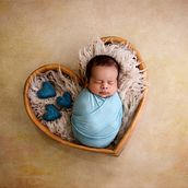 Decolor Studio project: Introductie tot newborn fotografie. Een project van Fotografie van dianaperezfotografia - 28.01.2020