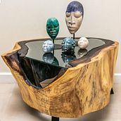 Small Side Table with Glass. Un projet de Créativité, Design , Design , et Fabrication de mobilier de Mara Harding - 29.01.2020