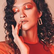 Fashion Editorial - Publicada en Revista Digital La Pompayira. Un projet de Photographie de mode de Jimena Ferrand - 05.08.2018