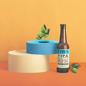 Mi Proyecto del curso: Fotografía de objetos brillantes y esquemas de iluminación. Photograph, Fine-Art Photograph, Studio Photograph, Product Photograph, Digital Photograph, Food Photograph, Instagram Photograph, Commercial Photograph, and Photographic Lighting project by Sand Ripoll - 02.09.2020