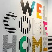 Rooms & Apartments in COLORS Hotels in Thessaloniki, Greece. Un projet de Décoration de Christina Drakopoulou - 12.06.2017