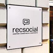 RECSOCIAL: UNA EMPRESA AUDIOVISUAL CON IMPACTO POSITIVO.  . Marketing, Br, ing, Identit, Creative Consulting, Br, and Strateg project by gonzalezproductora_1 - 02.24.2020