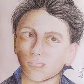 My project in Realistic Portrait with Coloured Pencils course. Fine Arts project by Alessandra Viero - 02.28.2020