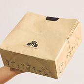 Packaging - Máis que veciños. Design, Product Design, Graphic Design, Industrial Design, and Packaging project by Estela Míguez Gómez - 03.01.2020