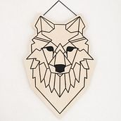 LOBO BORDADO EN MADERA. Arts, and Crafts project by L´ABU studio - 03.09.2020