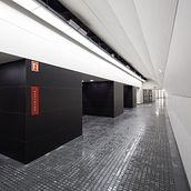 Metro Provença Barcelona - Neotech. Interior Architecture, and Photograph project by Davit Foto - 06.20.2019