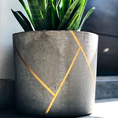 My project in Concrete Furniture Creation for Beginners course. Een project van Architectuur, DIY, Meubelontwerp en -bouw, Industrieel ontwerp, Interactief ontwerp,  Interieurdecoratie e Interieurontwerp van Hassan Qureshi - 12.03.2020