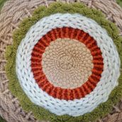 Mi Proyecto del curso: Tejido en telar circular. Un projet de Art textile, Création d'accessoires , et Décoration de Nora Retamal Mena - 21.03.2020