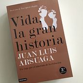 Ilustraciones del Libro de Juan Luis Arsuaga. Design project by Susana Cid Martinez - 03.22.2020