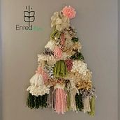 My project in Introduction to Latch Hooking and Locker Hooking course. Artesanato projeto de Lydia Martinez - 22.03.2020