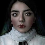 Mi Proyecto del curso: Retoque fotográfico de moda y belleza con Photoshop. Un proyecto de Fotografía, Fotografía artística, Fotografía de retrato y Retoque fotográfico de Flor Maldonado - 31.03.2020