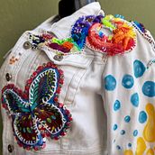 Mi Proyecto del curso: Diseño de moda: pintura y bordado sobre prendas. Un progetto di Ricamo e Pittura acrilica di Gilda Bernal - 13.05.2020