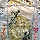chaqueta de tejano intervenida con técnicas de bordado. Arts, Crafts, Creativit, Design, Fashion Design, and Costume Design project by Magui Clemente Ferigni - 04.02.2020