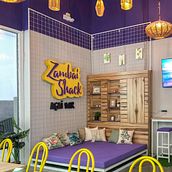 Zambai Shack Acai Bar. Arquitetura de interiores projeto de Nicky Birkett - 20.12.2019