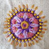 Nuevo proyecto :Cartucheras con mandalas bordados.,,,,,,,,,,,,  . % Macar Centenaro tarafından hazırlanan Sanat ve El Sanatları projesi - 04.08.2020