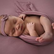 Mi Proyecto del curso: Introducción a la fotografía newborn. Photograph project by Johana Krasinski - 04.08.2020
