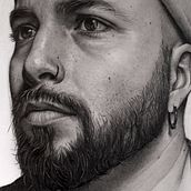 Mi Proyecto del curso: Retrato realista con lápiz de grafito. Fine Arts, Pencil Drawing, Portrait Drawing, and Realistic Drawing project by ortizmatalaura - 04.11.2020