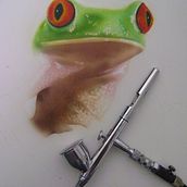 Rana realista con aerografia. Un progetto di Belle arti, Creatività, Disegno, Disegno artistico, Disegno realistico, Design, Illustrazione tradizionale, Illustrazione botanica e Pittura di Juan Carlos Guevara Bustos - 05.04.2016
