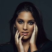 Mi Proyecto del curso: Retoque fotográfico de moda y belleza con Photoshop. Studio Photograph, Fashion Photograph, Portrait Photograph, and Photo Retouching project by Patricio Peñas - 04.21.2020