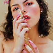 Dry. Fashion Photograph, Portrait Photograph, and Photo Retouching project by Viviana Álvarez - 05.04.2020