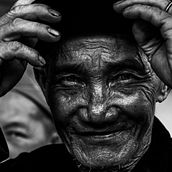 RETRATOS, MAS NÃO MEROS.. Street Art, Photographic Composition, Art Direction, Photograph, Fine-Art Photograph, Portrait Photograph, Digital Photograph, Documentar, Photograph, Outdoor Photograph, Stor, and telling project by Felipe L. De Marcos - 05.14.2020
