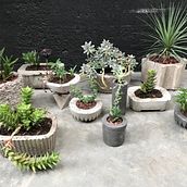 Macetas con Residuos de construcción y demolición. Un progetto di Architettura d'interni e Paesaggismo di Alejandro Martínez Jaime - 02.06.2020