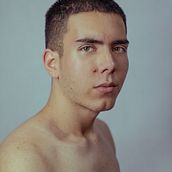 Juan. Un proyecto de Fotografía digital, Fotografía de retrato y Fotografía de estudio de Anderson Pelaez Castro - 16.05.2020