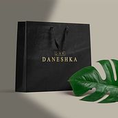 VISUAL BRAND DANESHKA. Un projet de Br, ing et identité, Direction artistique, Design  , et Création de logos de Juan Carrillo - 23.03.2020