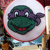 Mi Proyecto del curso: Retratos bordados en pedrería. Embroider, Comic, and Creativit project by María José Ibáñez - 05.25.2020