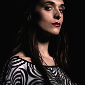 Mi Proyecto del curso: Retoque fotográfico de moda y belleza con Photoshop. Studio Photograph, Fashion Photograph, Portrait Photograph, and Digital Photograph project by Daniel Novoa Moreno - 05.31.2020