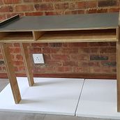 Creation of Wooden Desk & Bookcase. Un proyecto de Carpintería, Artesanía, Diseño, creación de muebles					, Diseño de interiores y DIY de Leandi Kruger - 04.06.2020